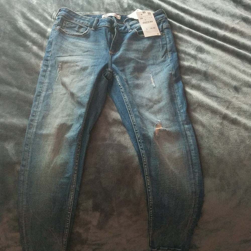 Zara Mid Rise Skinny Jeans
